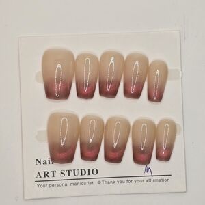 Medium Press-On Nails - M5